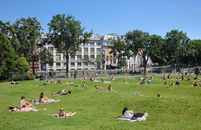 Paradis Du Canal St-Martin Et Jardin Villemin Paris Exterior photo